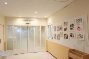 神奈川県立こども医療センターのNICUの入り口
